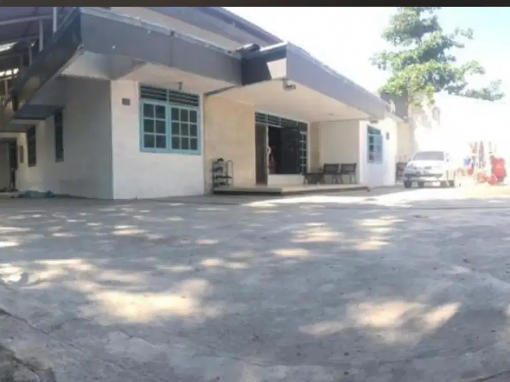 Termurah Rumah Hitung Tanah Lokasi Strategis di Pusat Kota Jalan Kawi, Surabaya Pusat