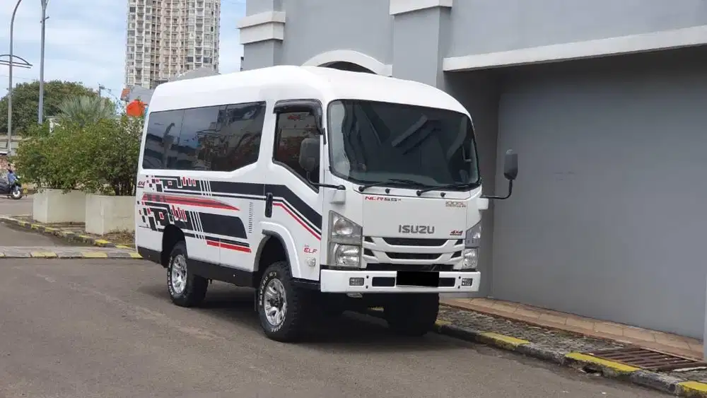 Isuzu ELF Minibus NLR 2017 4x4 Putih 16 Seat Antik