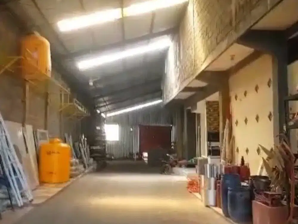 Dijual Gudang dan rumah tinggal di wagir Lt2600 poros aspal listrik 3phase