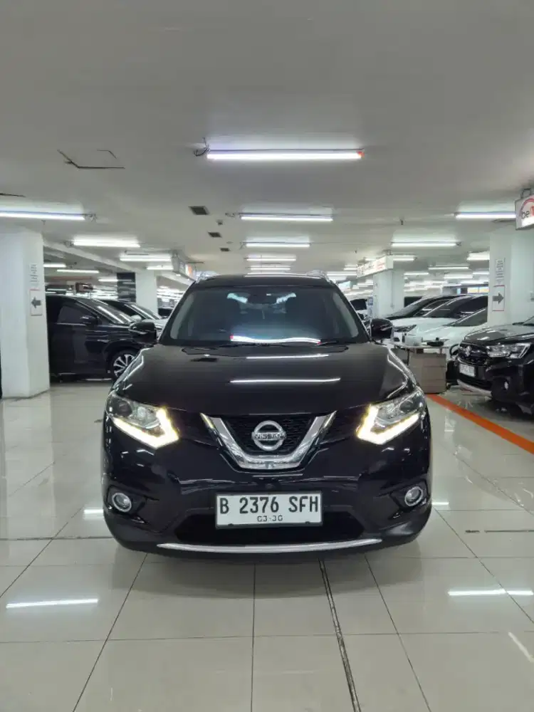 Nissan xtrail 2.5cc at 2015 hitam mulus sgt rawatan