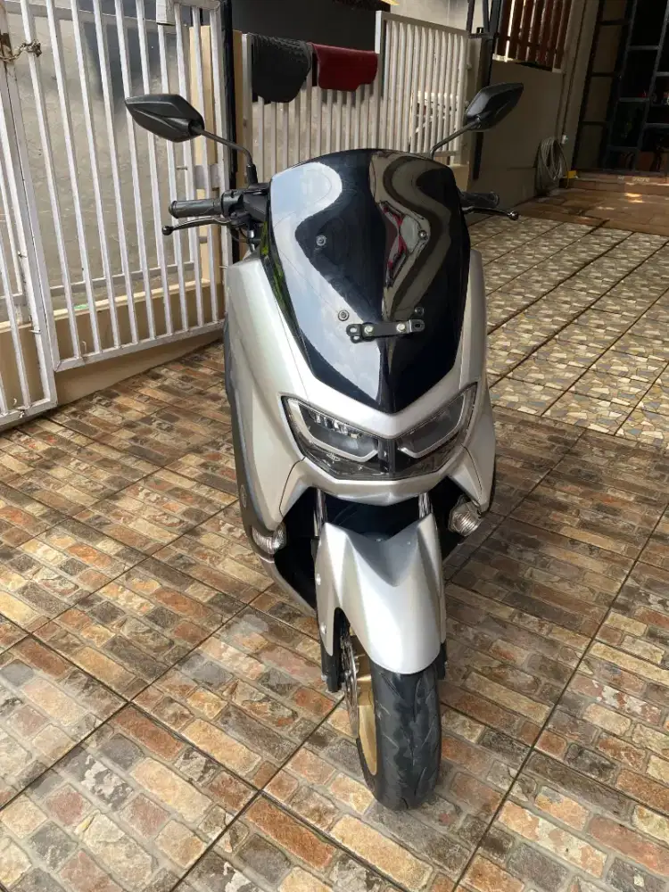 Yamaha New NMax Silverstone