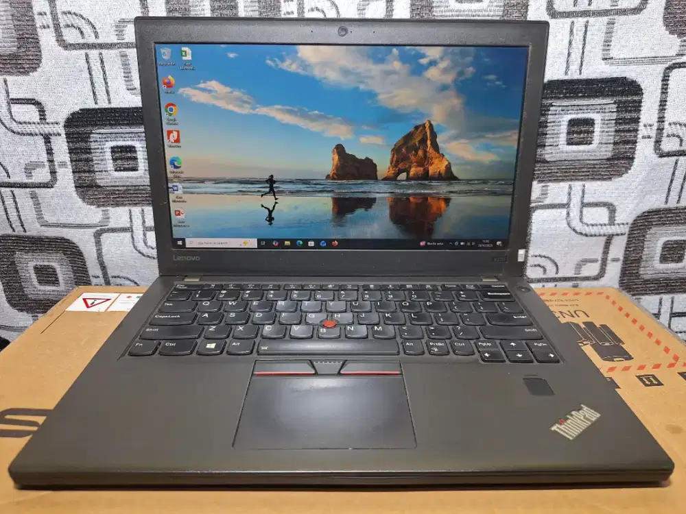 Lenovo Thinkpad X270 Core i5 ram 8gb ssd backlit keyboard