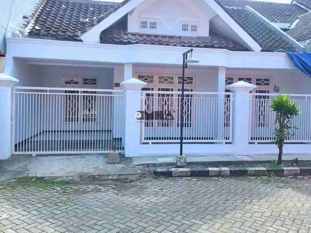 Rumah Siap Huni Bersih Terawat Perumahan Poros Jalan Sulfat Blimbing Malang