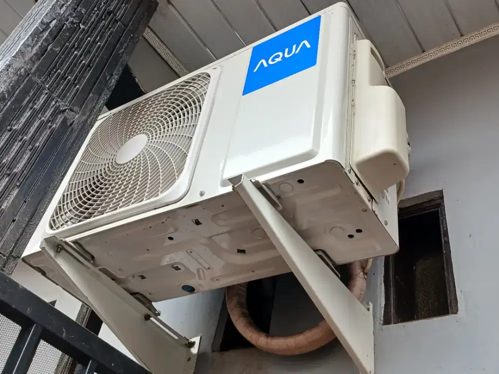 Jual AC AQUA ½ PK
