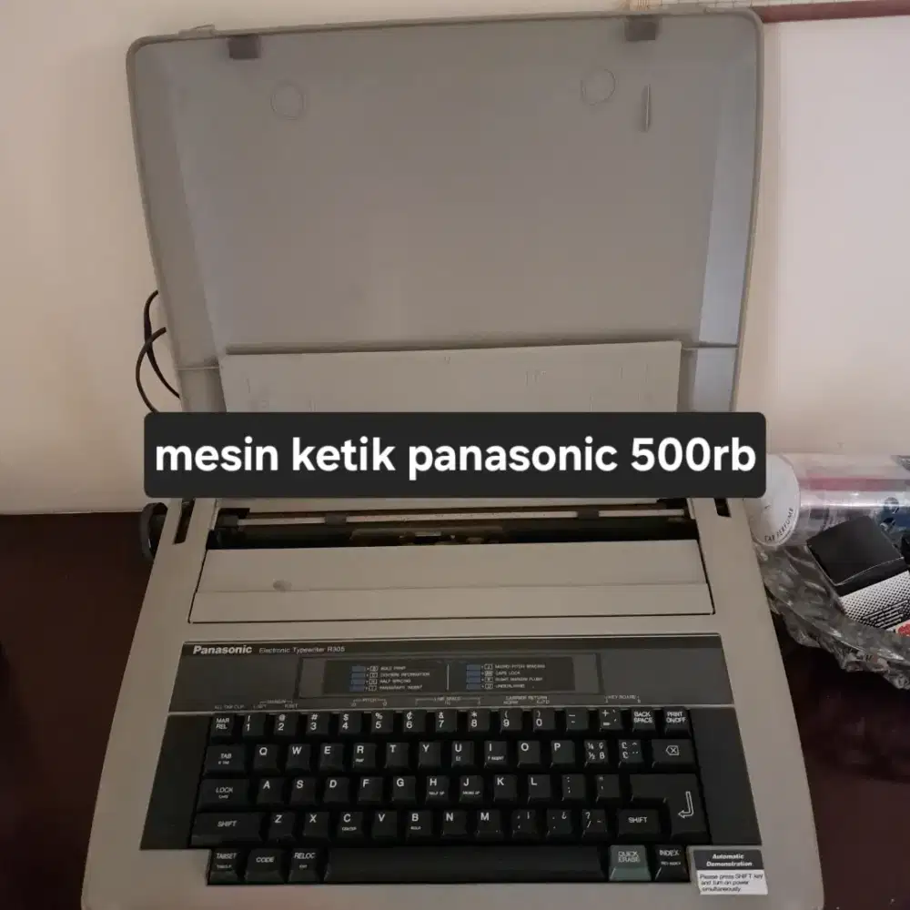 Mesin ketik listrik panasonic
