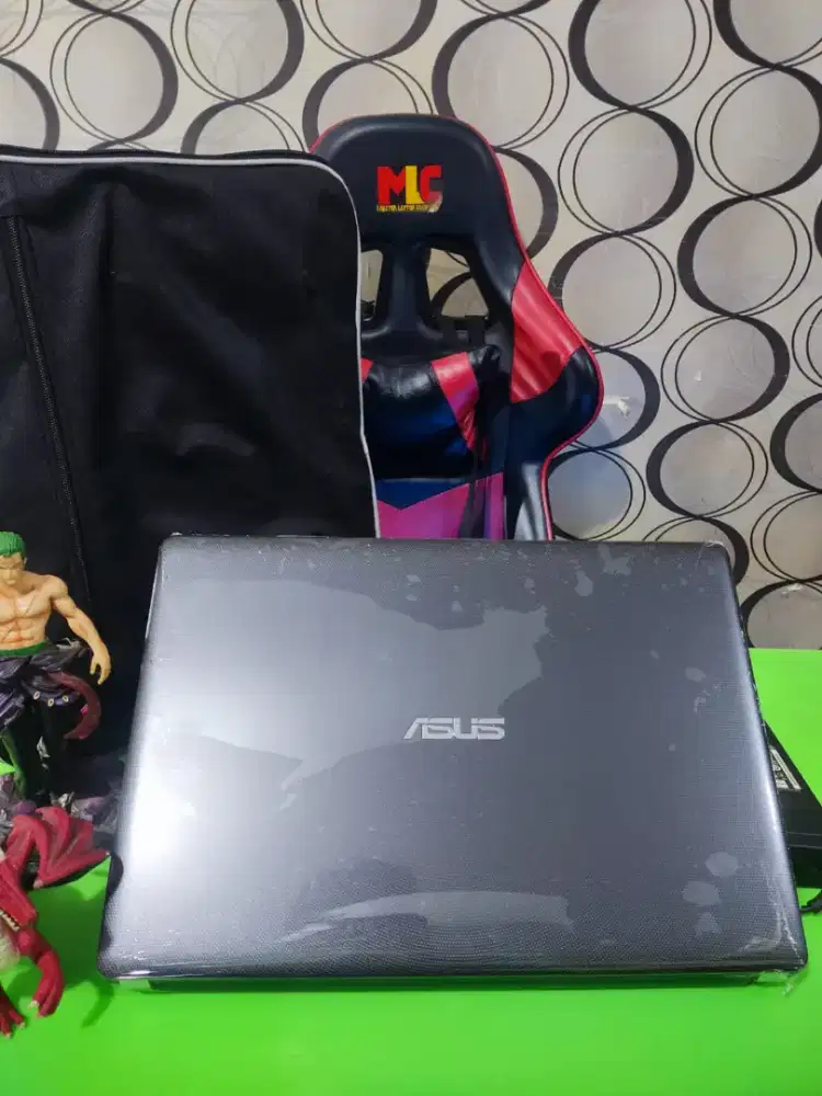 Laptop RENDER ASUS X450JF Core i7 RAM 16Gb SSD DUAL VGA NVIDIA