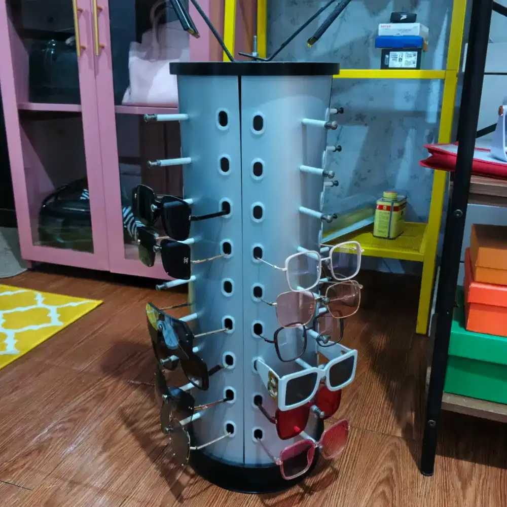 Rak kacamata display putar / rak pajangan kacamata