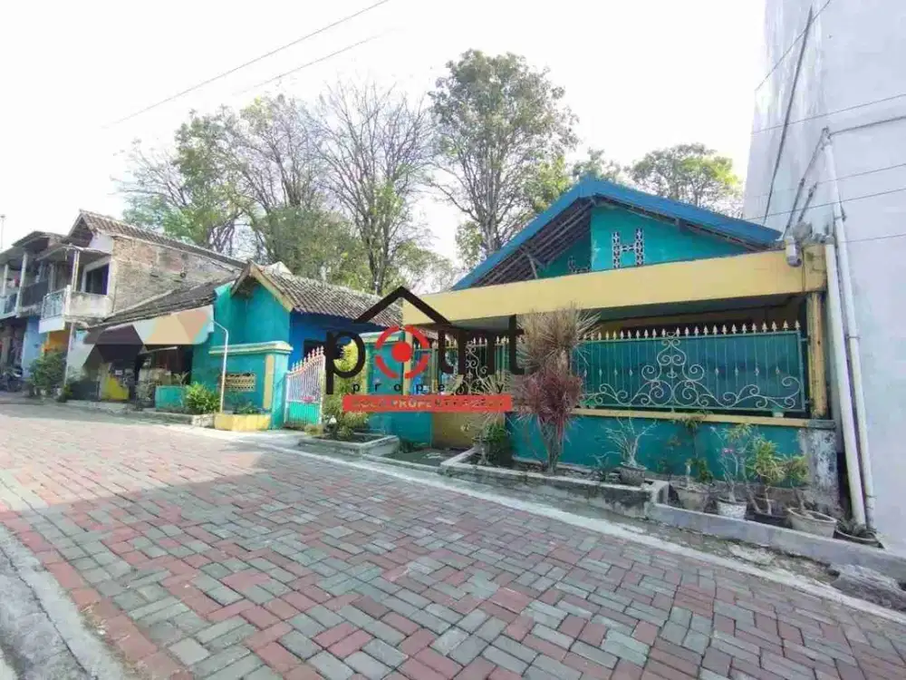 rumah lama hitung tanah cocok buat kos2an dekat kampus Uns solo