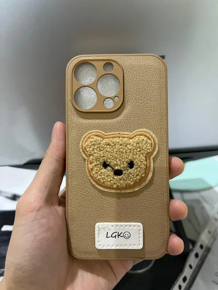 Case Iphone 13 Pro, Leather motif Teddy Emboidery