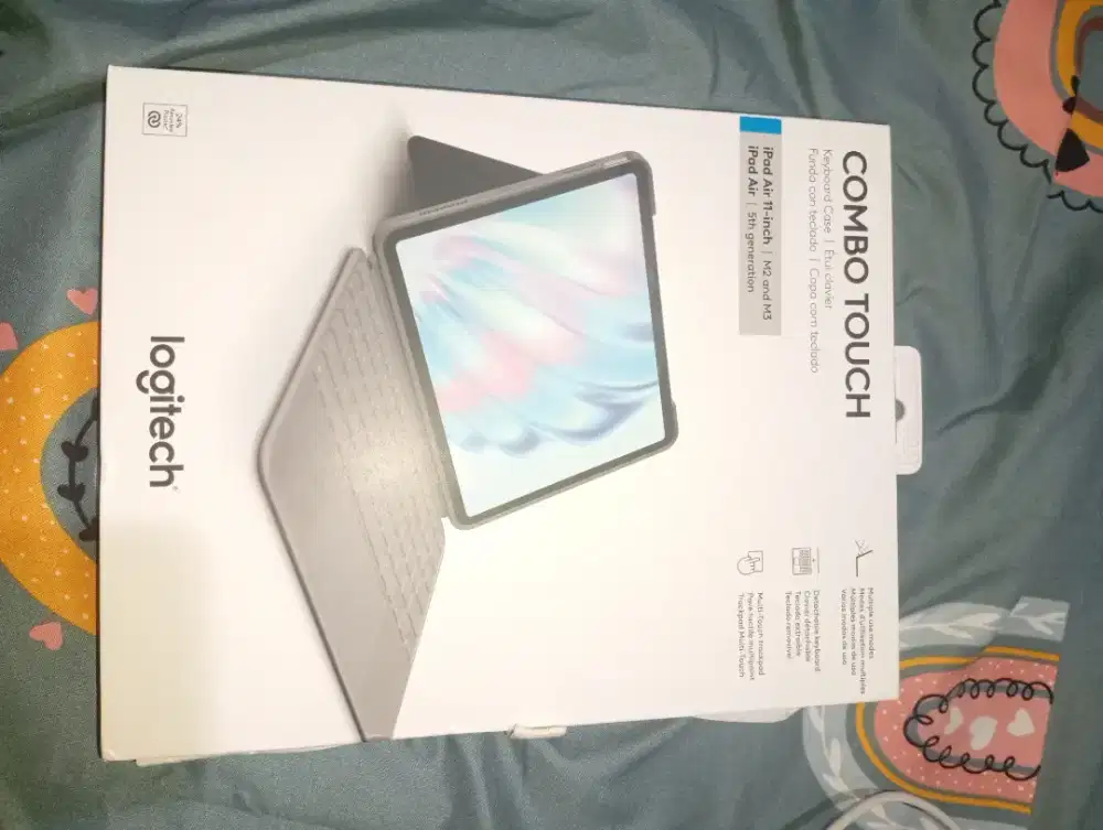 LOGITECH COMBO TOUCH KEYBOARD IPAD AIR M2 & M3 IPAD GEN 5TH