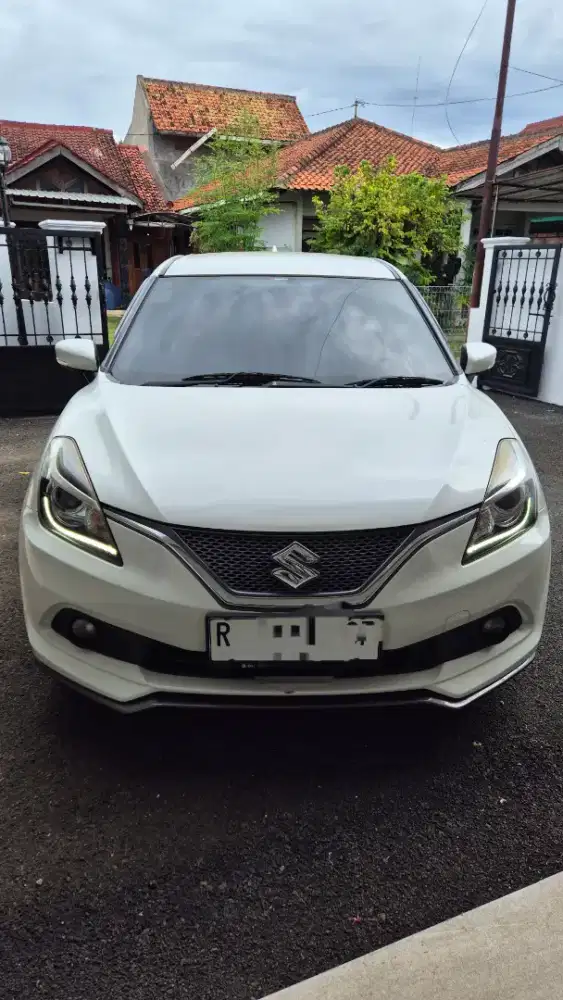 Bismillah Dijual Suzuki Baleno Hatch Back 1.4 M/T th 2017