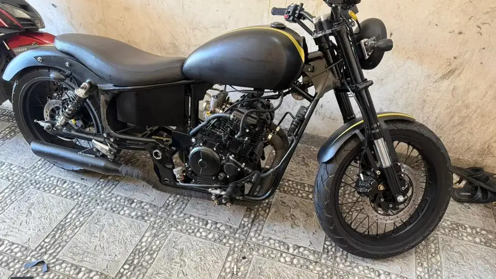 Motor custom yamaha scorpio