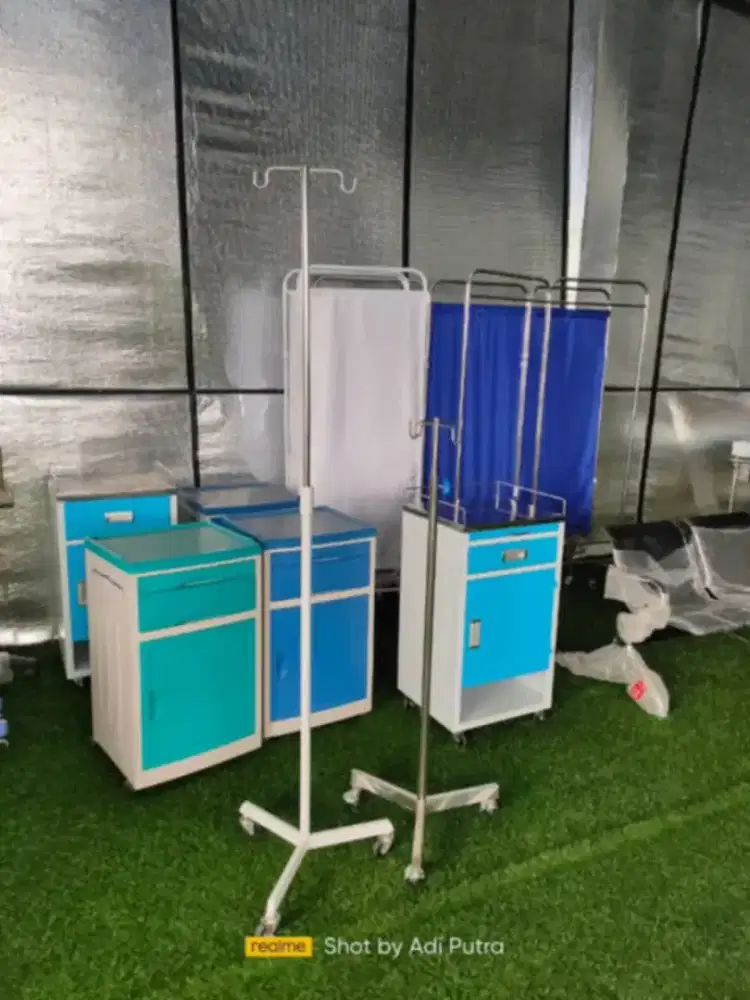 Bedside cabinet / lemari nakas