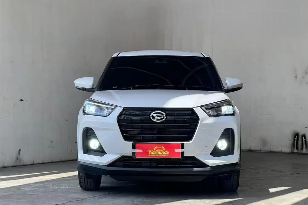Daihatsu Rocky R AT ADS Matic tahun 2021 warna putih DP minim 13 juta
