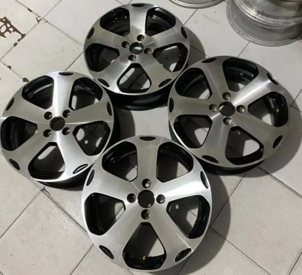 Velg OEM KIA Rio r16 pcd 4x100