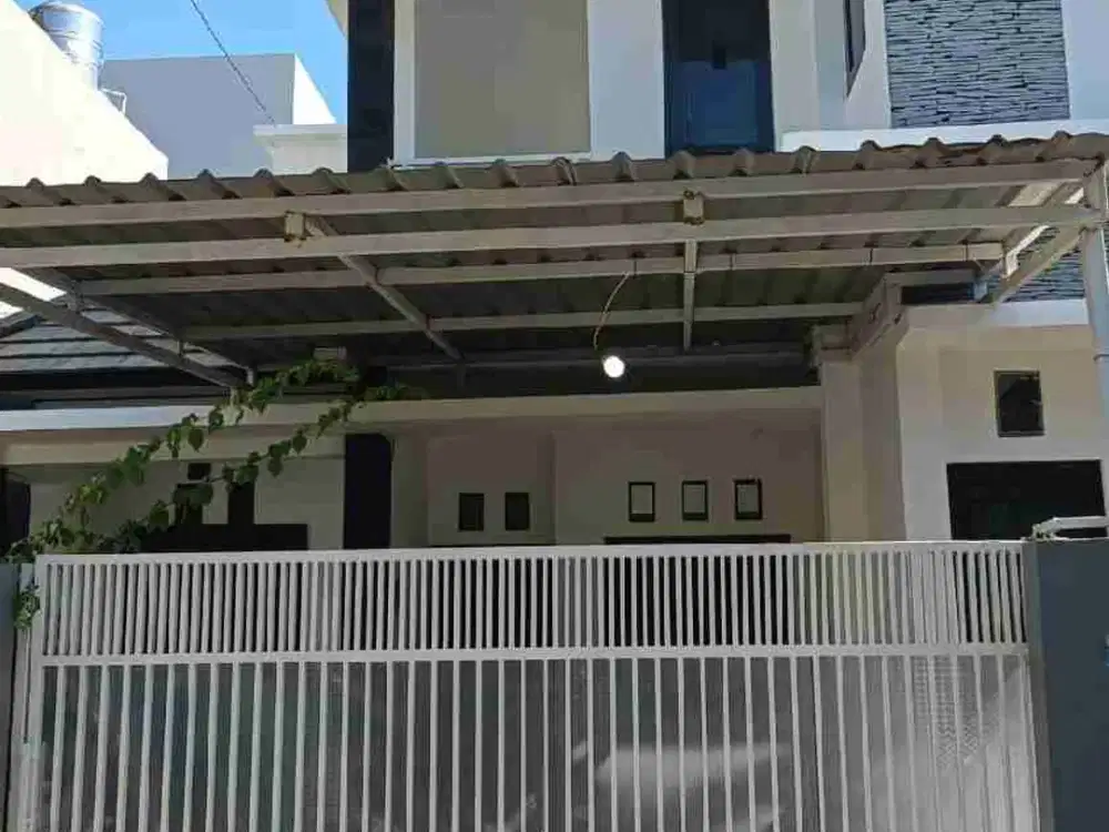DIJUAL RUMAH LANTAI 2 LOKASI JALAN TUKAD BADUNG RENON