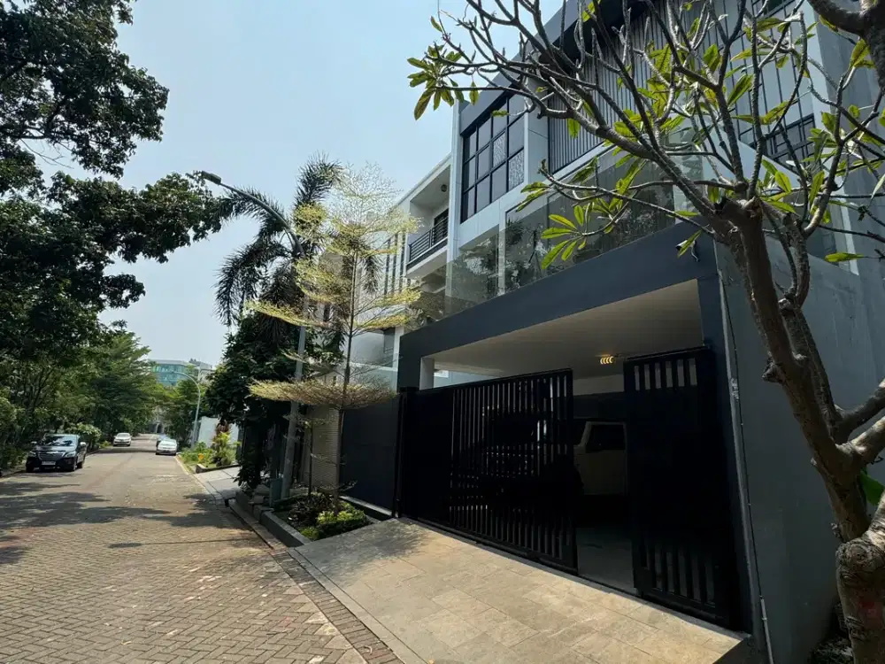 DIJUAL RUMAH MANYAR PERMAI PANTAI INDAH KAPUK JAKARTA UTARA