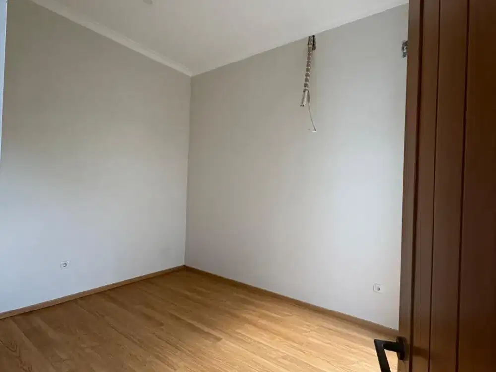 DIJUAL RUMAH DI KENCANA LOKA BSD