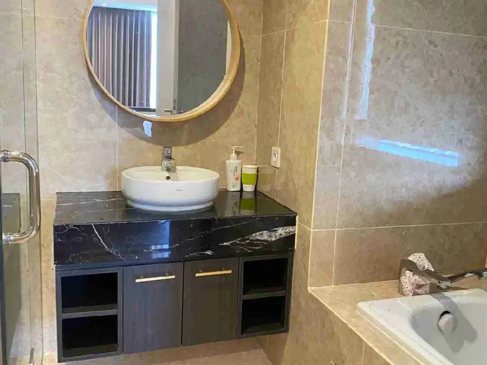 dijual murah rugi apartment one icon Tunjungan Plaza 6 connect mall termurah