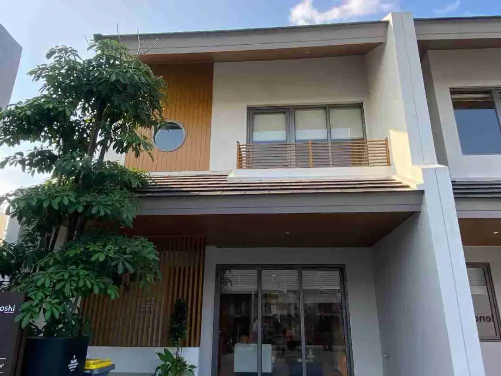 Rumah mewah 2 lantai di kota Harapan Indah turun harga