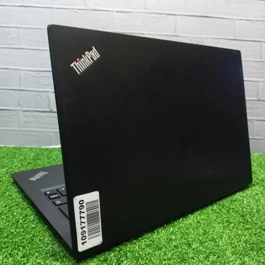 Laptop Lenovo Thinkpad X270 Core i5 Gen 7 RAM 16/512GB sekolah kerja
