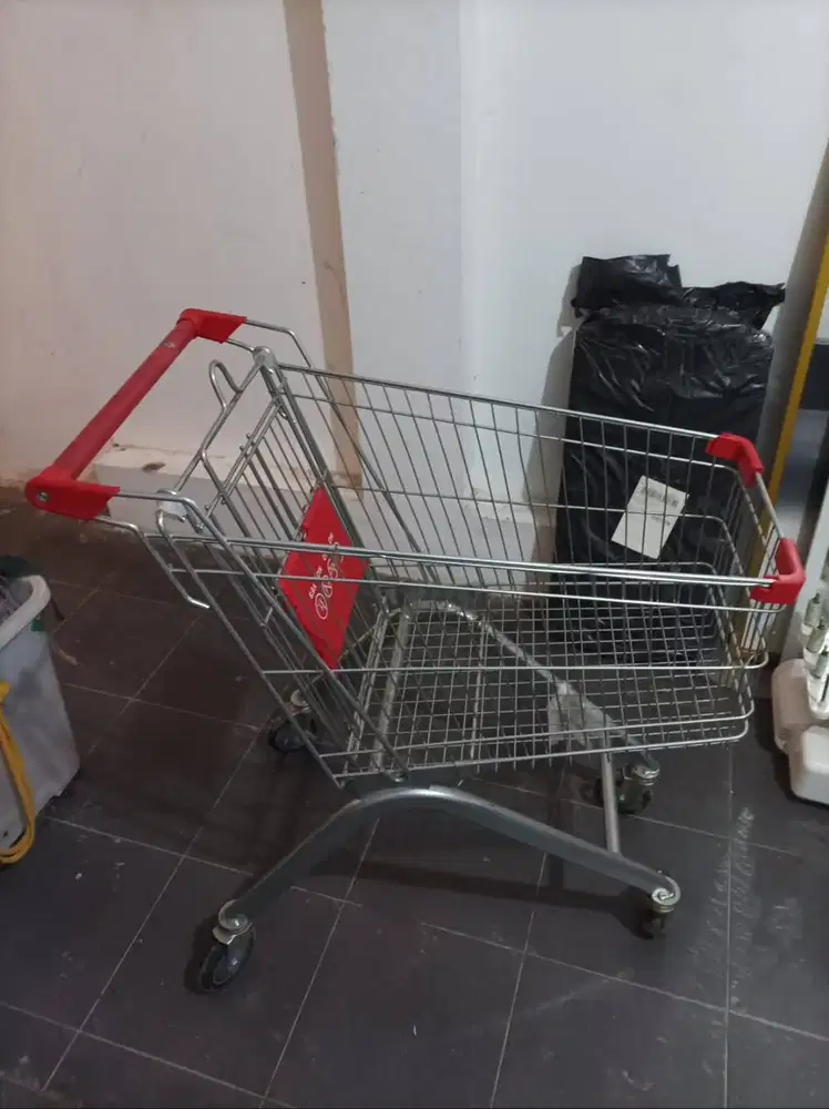 Jual Cepat Mau Pindahan - Troli Belanja Bekas – Kapasitas 100 Liter