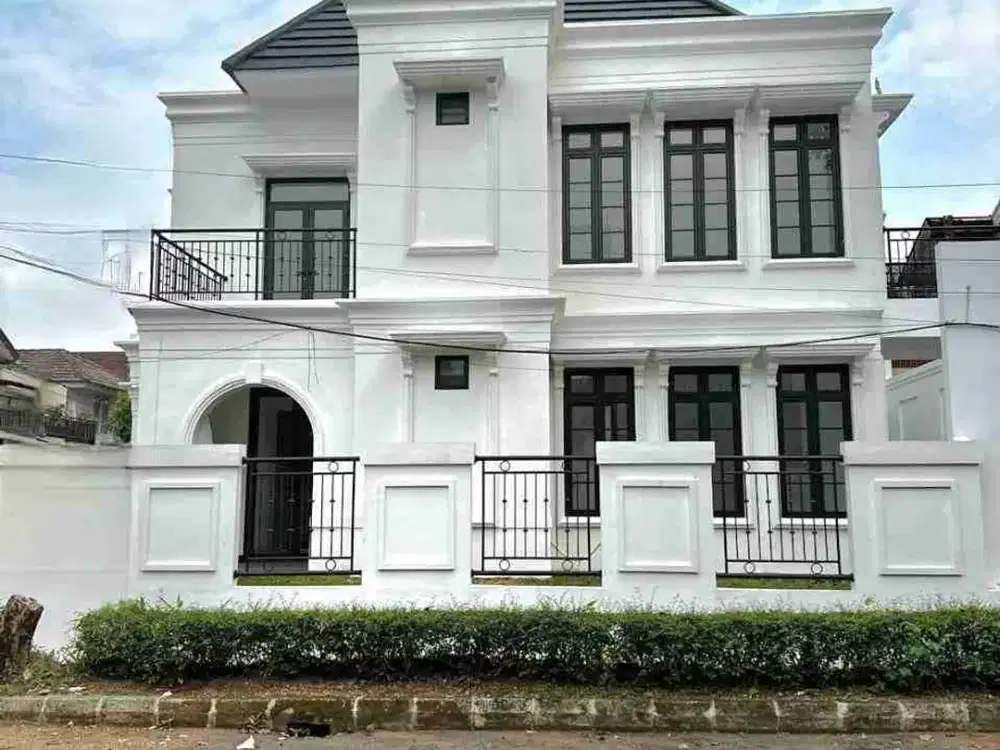 Rumah Brand New Posisi Hook ada swimming pool di Bintaro sektor 9 11181