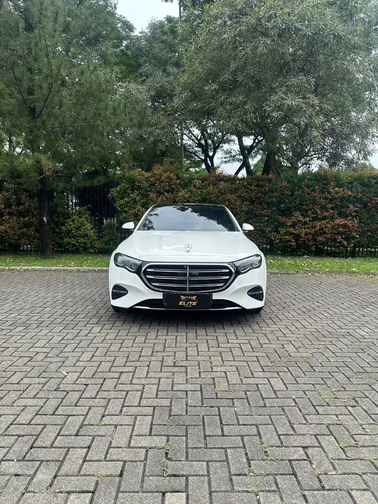 Mercedes Benz E200 Exclusive Line W214 2024