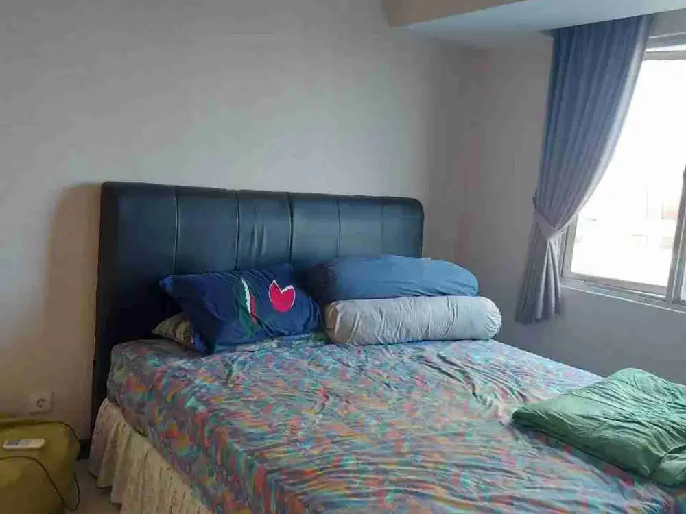 Apartemen Waterplace Semi Furnished Dekat Pakuwon Mall