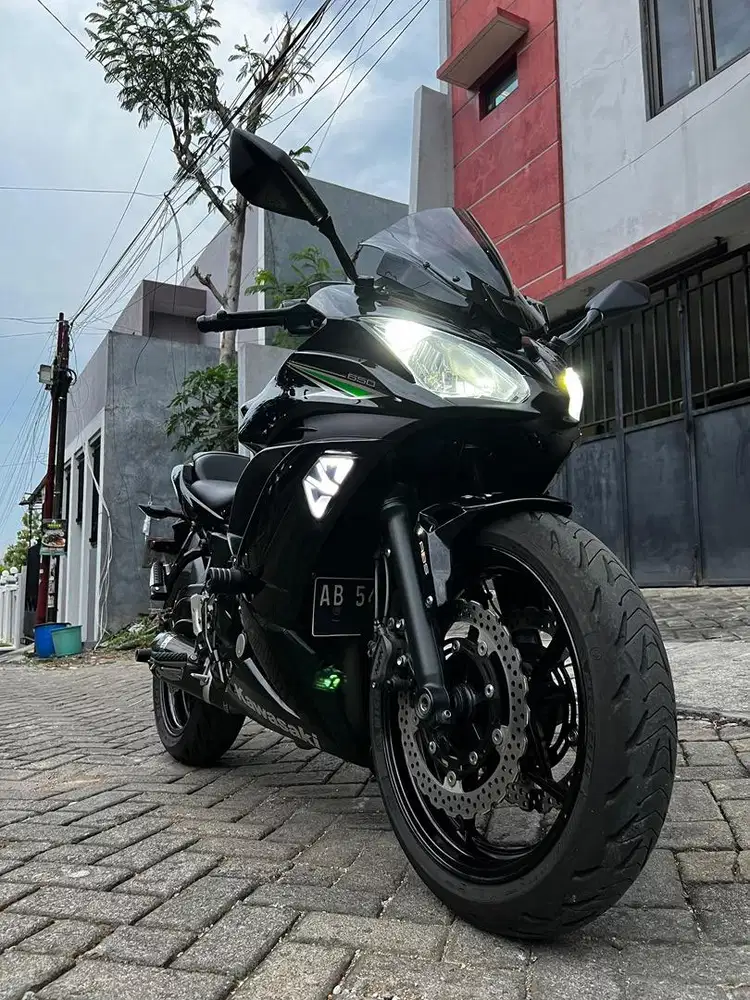 ninja 650 hitam