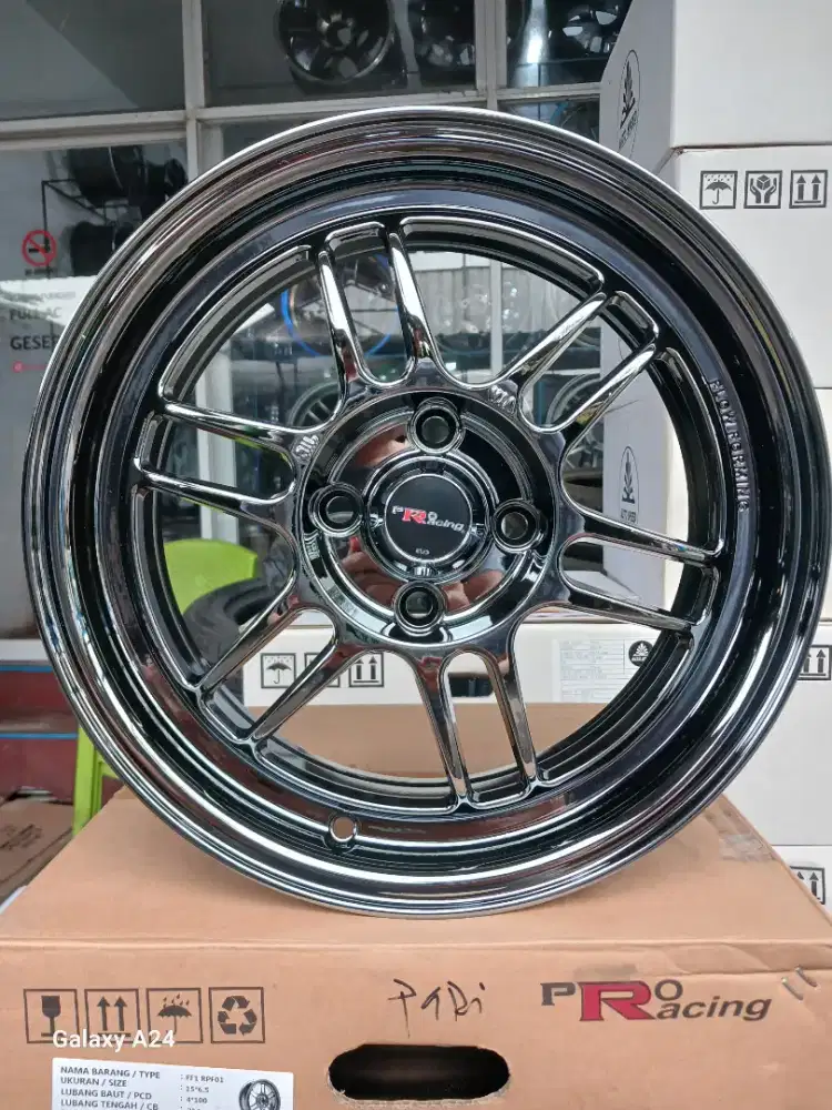 Velg enkei rpf1 ring 15x6,5 pcd 4x100 ET 40 black chrome. Brio calya