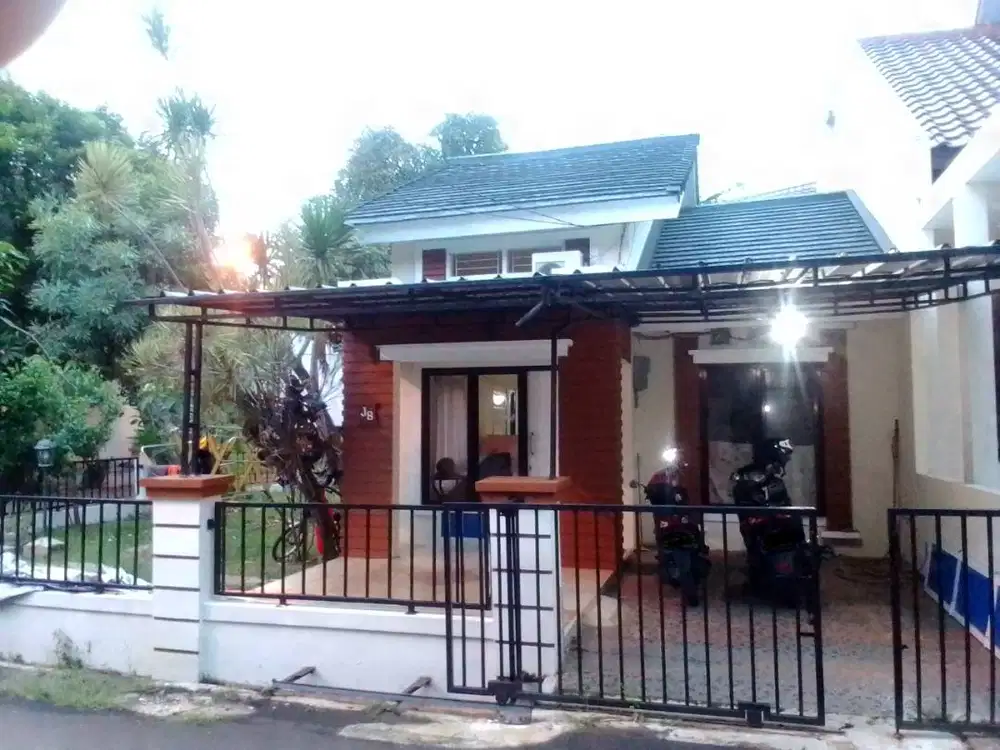 Rumah Nyaman Di Bintaro : Strategis Dekat Kemana-Mana