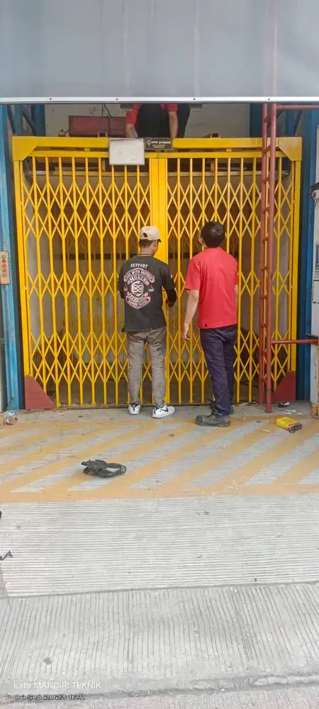 Jual Pintu Harmonika Folding gate Rolling door rolling shutter bandung