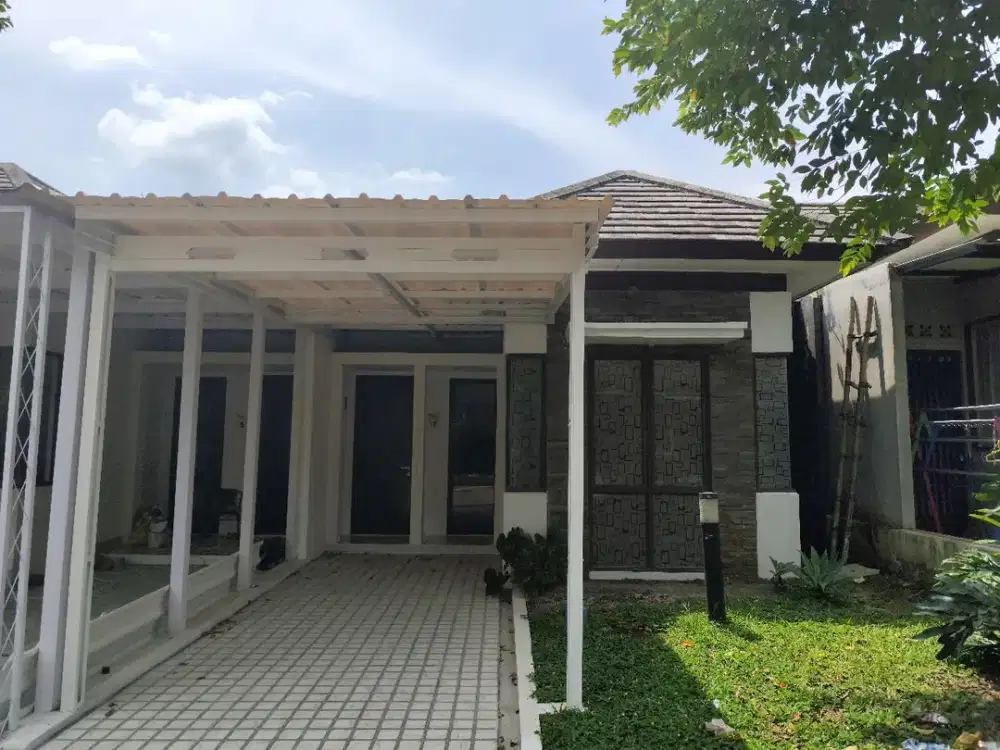 DISEWA RUMAH BAGUS TAHUNAN MURAH SIAP HUNI THE BREEZE SENTUL CITY SSR897