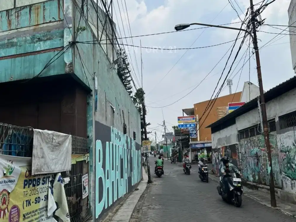 RUKO Dijual Ciledug Raya Cocok Untuk Usaha Posisi Hoek Strategis