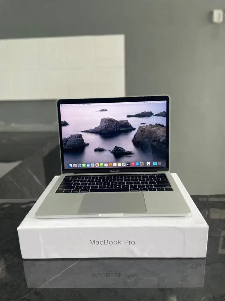 MacBook Pro 13 inch 2020 CTO RAM 16 GB/SSD 512 GB