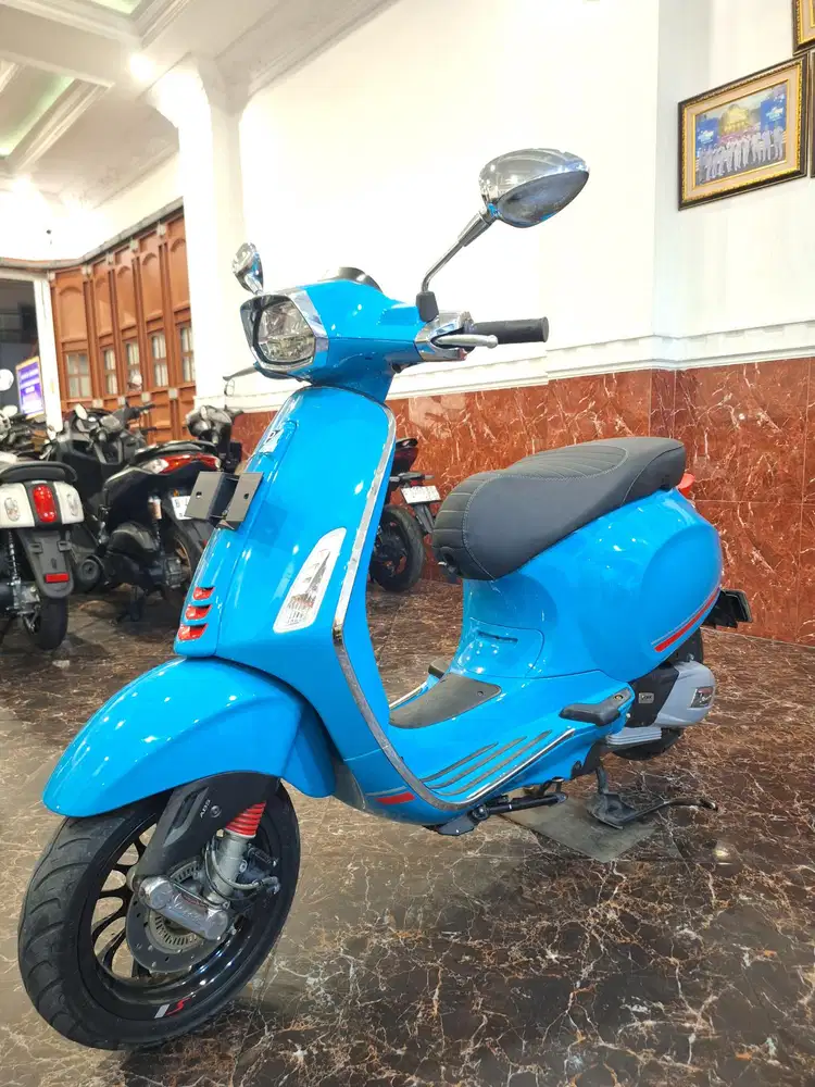 HUB IMA DP RINGAN , VESPA SPRINT 150 ABS 2022 ~ LIKE NEW KM LOW