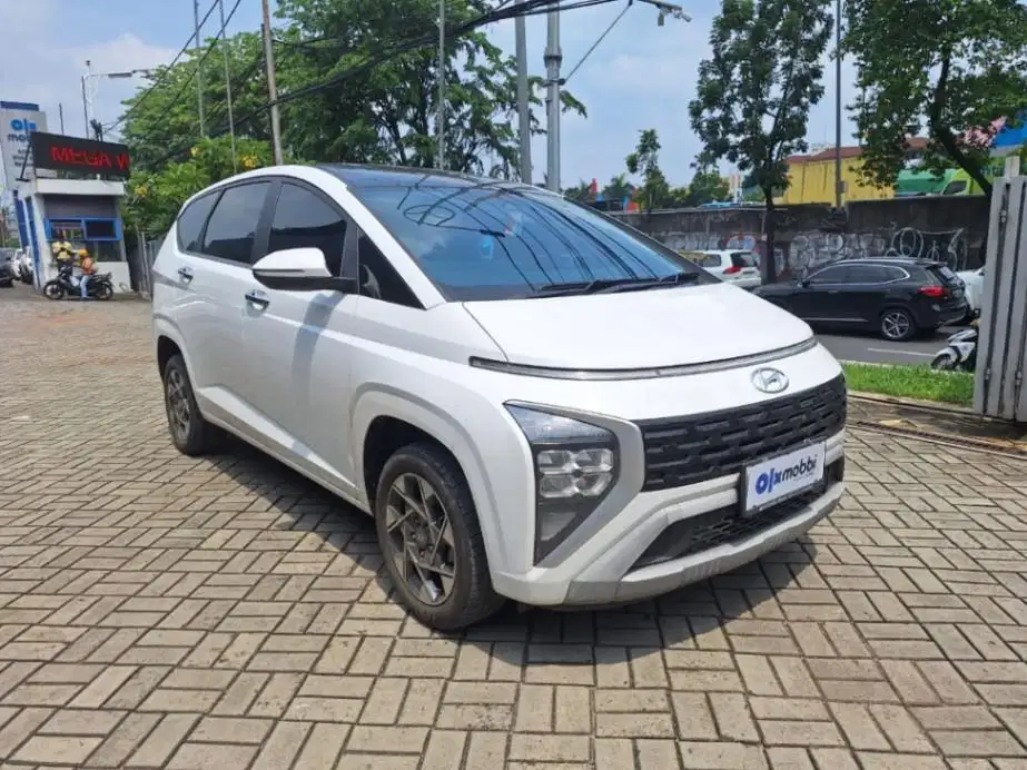 LOW DP Hyundai Stargazer 1.5 Prime Bensin-AT 2022 09G