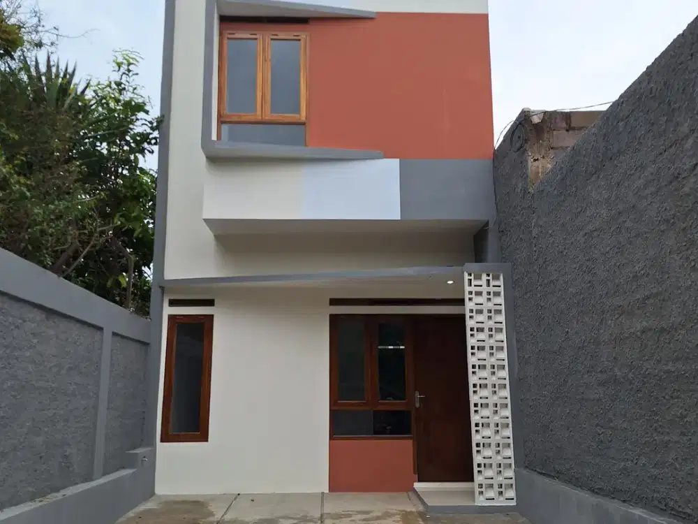 Rumah 2 Lantai 3 Kamar Tidur Kodya Bandung Cicil Tanpa BI Checking