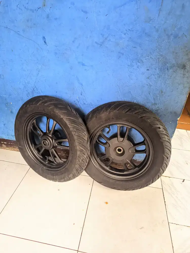 velg original scoopy donat 2021 mulus ban tebel gres