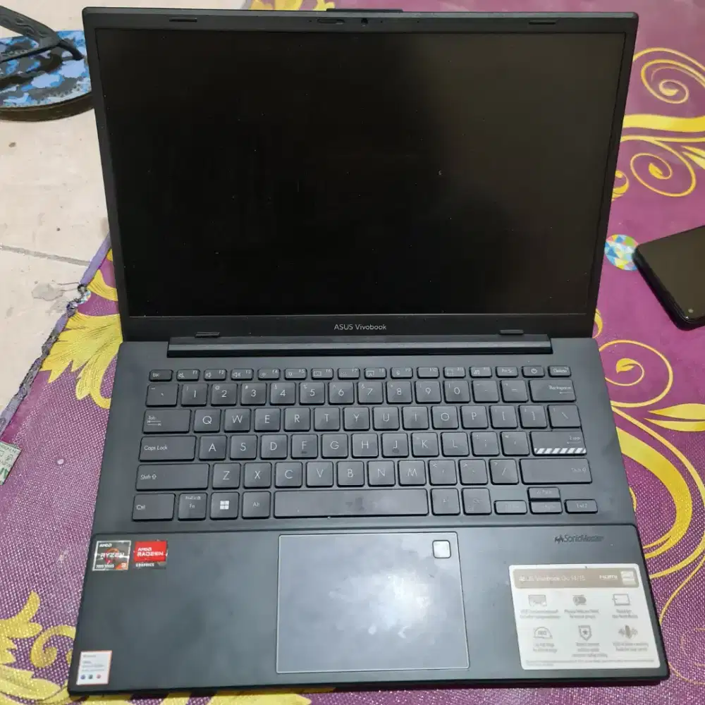 laptop asus vivobook GO E1504FA
Ryzen 3 7320U
Ram 8gb
Ssd nvme 256gb