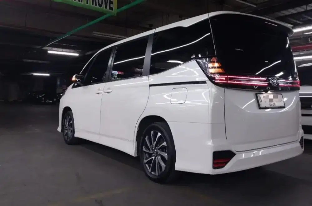 Toyota Voxy 2023 Superb Condition