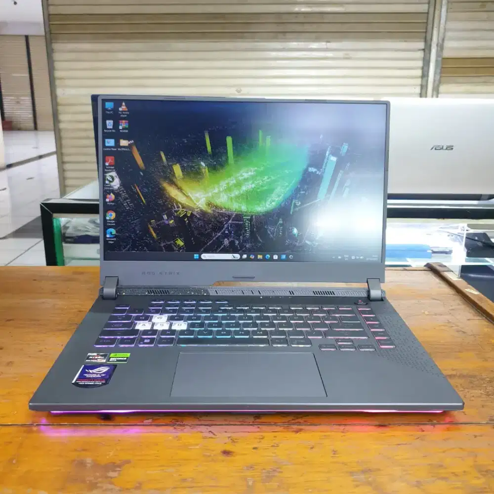 Asus ROG Strix G513RC Ryzen 7-6800H Ram 16GB SSD 512GB  RTX 3050 FHD