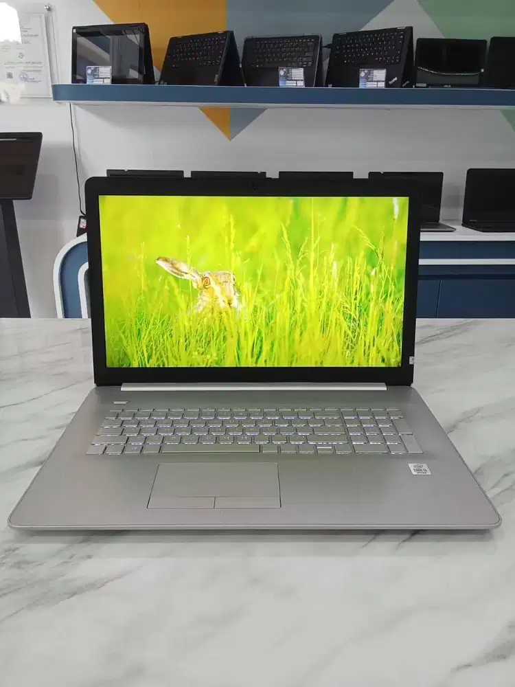 [H59] Laptop Rendering 8GB 256GB Key Backlight Cocok Untuk Mahasiswa