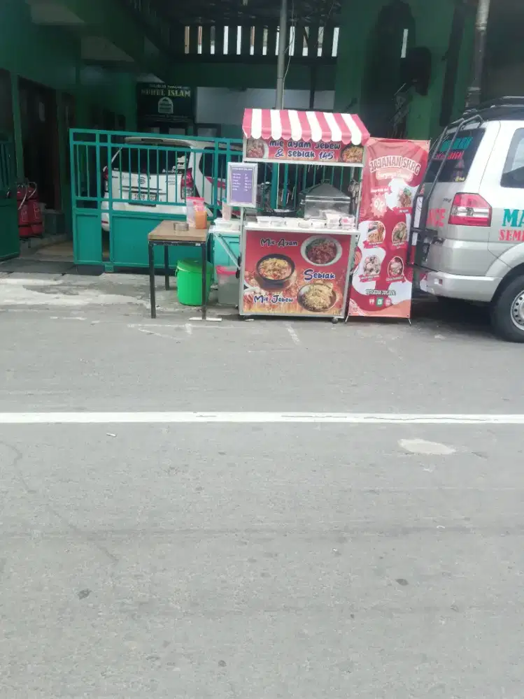 Di butuhkan tukang masak