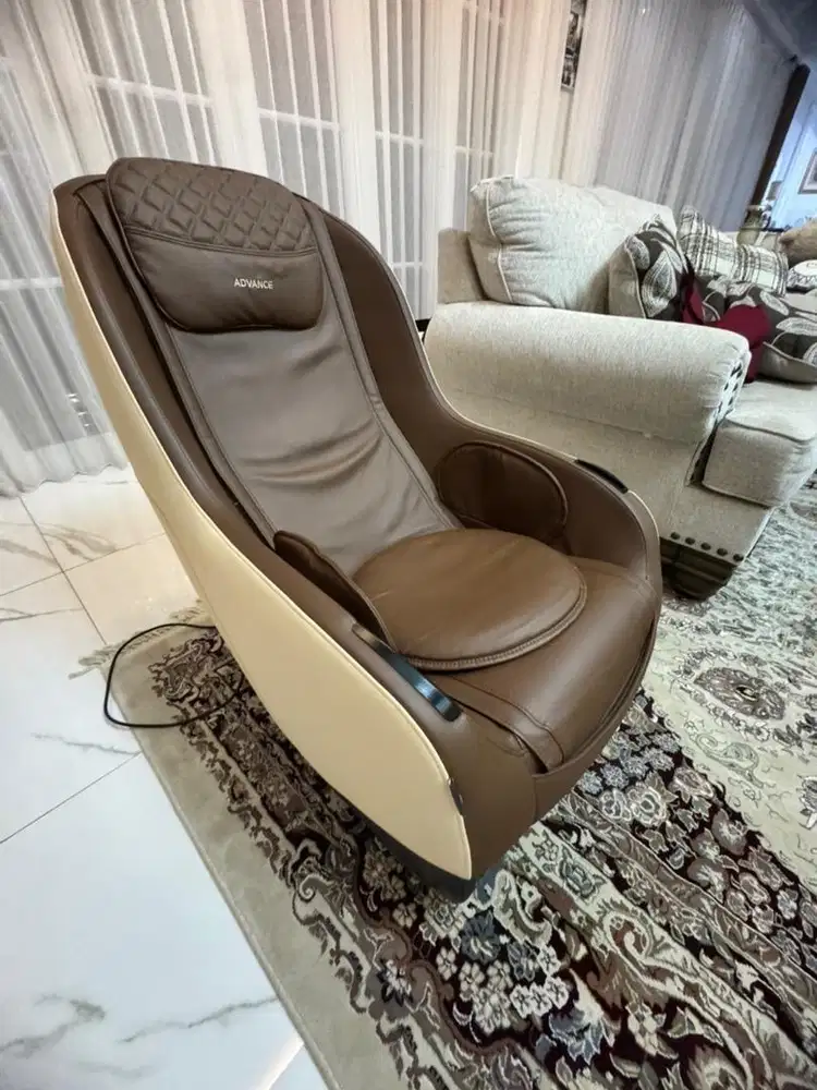 Kursi pijat  Advance