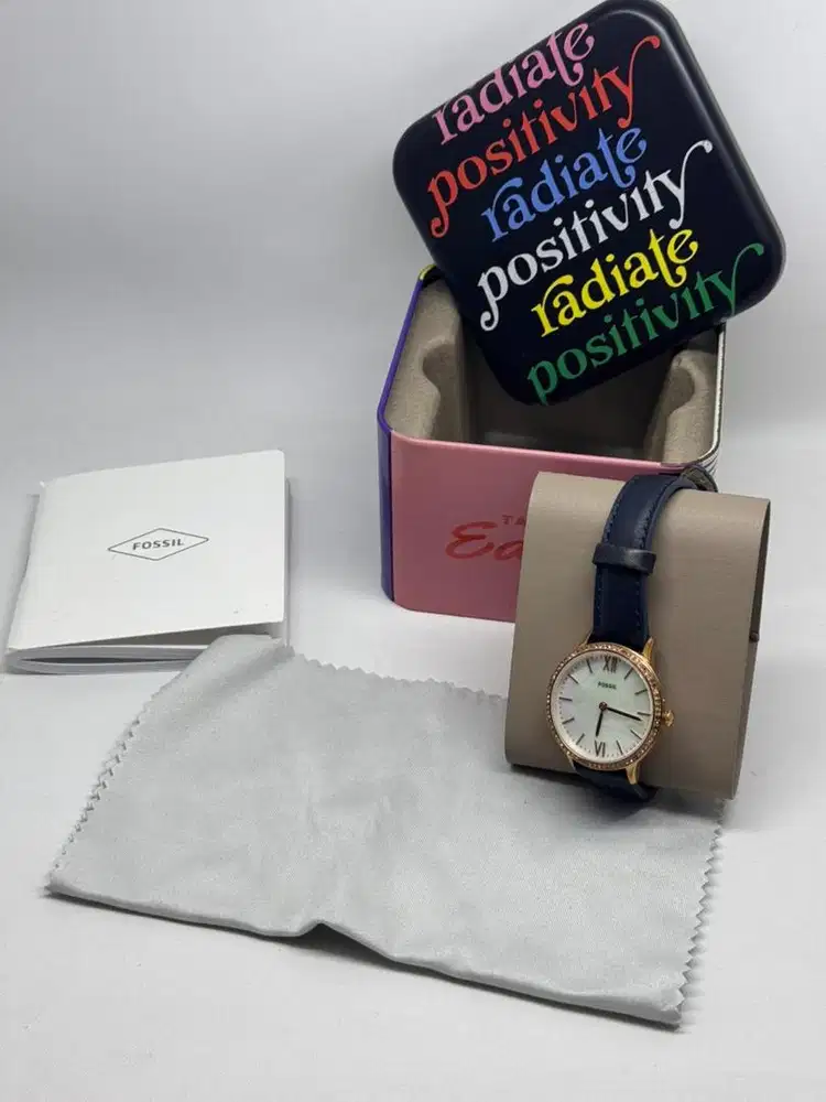 Fossil addison FS5569 lady mother of pearl dil blue ny leather strap