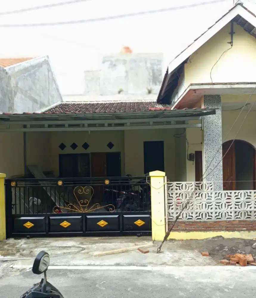 Disewakan Rumah 2 juta perbulan Nego 3 kamar dekat UNS Solo