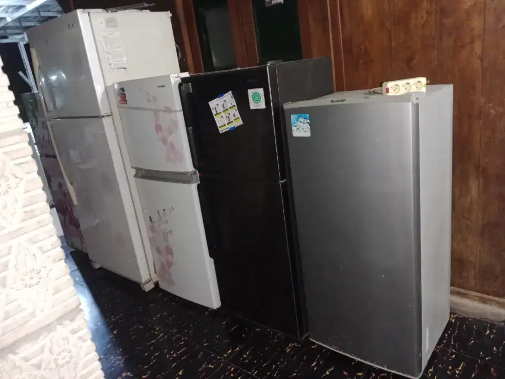 Menerima barang elektronik bekas