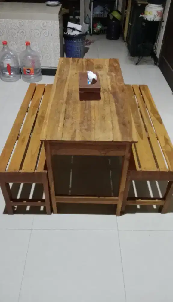 JUAL 1 PAKET ETALASE & MEJA BANGKU